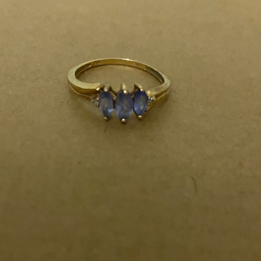 Genuine real 14 kt Gold Ring 3 genuine Tanzanite Marquis Stones 2 real diamonds